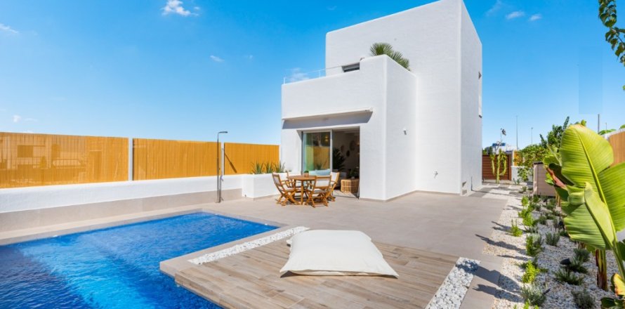 Villa in Los Alcazares, Murcia, Spain 3 bedrooms, 110 sq.m. No. 145897