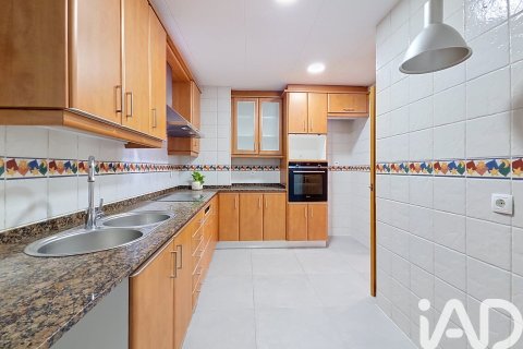 Apartament w Barcelona, Hiszpania 3 sypialnie, 92 mkw. nr 187589 – zdjęcie 12
