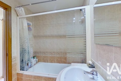 Apartament w Torredembarra, Tarragona, Hiszpania 3 sypialnie, 88 mkw. nr 187591 – zdjęcie 29