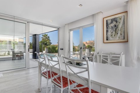 Villa for sale in Sa Torre, Mallorca, Spain 4 bedrooms, 546 sq.m. No. 147997 - photo 12