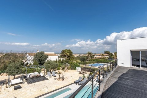 Villa for sale in Sa Torre, Mallorca, Spain 4 bedrooms, 546 sq.m. No. 147997 - photo 16