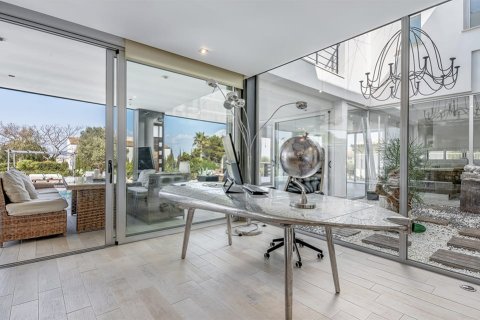 Villa for sale in Sa Torre, Mallorca, Spain 4 bedrooms, 546 sq.m. No. 147997 - photo 14