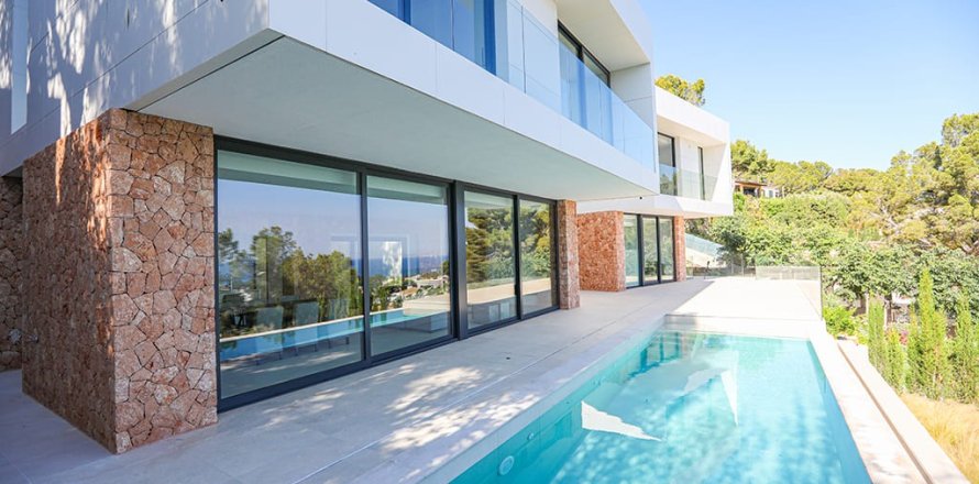 Villa i Costa D'en Blanes, Mallorca, Spanien 4 sovrum, 300 kvm. Nr. 147996