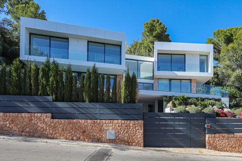 Villa till salu i Costa D'en Blanes, Mallorca, Spanien 4 sovrum, 300 kvm. Nr. 147996 - foto 2