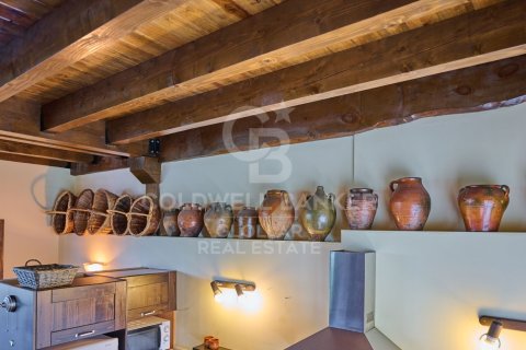 Villa in vendita in Spagna 6 camere da letto, 240 mq. N° 158585 - foto 17