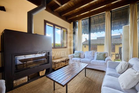 Villa in vendita in Spagna 6 camere da letto, 240 mq. N° 158585 - foto 5