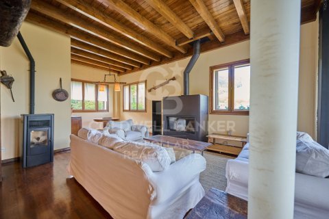 Villa in vendita in Spagna 6 camere da letto, 240 mq. N° 158585 - foto 4