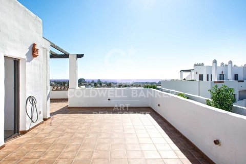 Takvåning till salu i Estepona, Malaga, Spanien 2 sovrum, 110 kvm. Nr. 158587 - foto 8