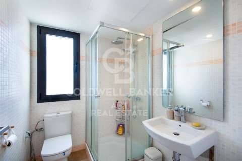 Takvåning till salu i Estepona, Malaga, Spanien 2 sovrum, 110 kvm. Nr. 158587 - foto 11