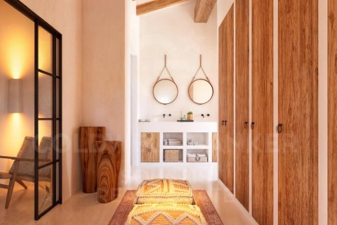 House for sale in Teulada, Alicante, Spain 4 bedrooms, 371 sq.m. No. 158583 - photo 10