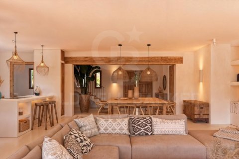 House for sale in Teulada, Alicante, Spain 4 bedrooms, 371 sq.m. No. 158583 - photo 7