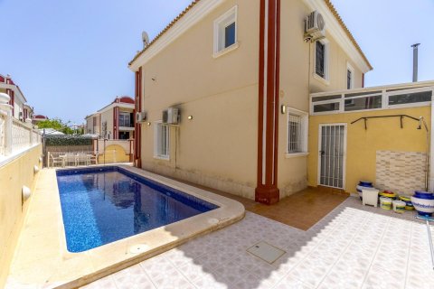 Radhus till salu Dehesa De Campoamor, Alicante, Spanien 3 sovrum, 92 kvm. Nr. 139552 - foto 25