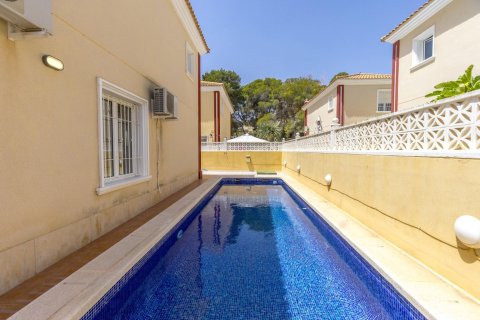Radhus till salu Dehesa De Campoamor, Alicante, Spanien 3 sovrum, 92 kvm. Nr. 139552 - foto 24
