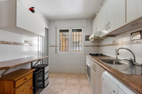 Radhus till salu Dehesa De Campoamor, Alicante, Spanien 3 sovrum, 92 kvm. Nr. 139552 - foto 8