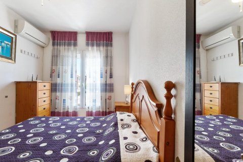 Radhus till salu Dehesa De Campoamor, Alicante, Spanien 3 sovrum, 92 kvm. Nr. 139552 - foto 14