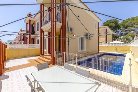 Radhus till salu Dehesa De Campoamor, Alicante, Spanien 3 sovrum, 92 kvm. Nr. 139552 - foto 1