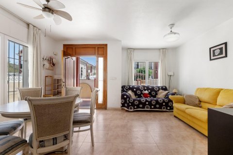 Radhus till salu Dehesa De Campoamor, Alicante, Spanien 3 sovrum, 92 kvm. Nr. 139552 - foto 3