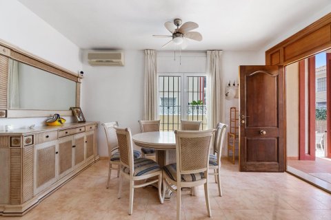 Radhus till salu Dehesa De Campoamor, Alicante, Spanien 3 sovrum, 92 kvm. Nr. 139552 - foto 5