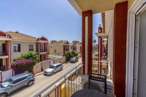 Radhus till salu Dehesa De Campoamor, Alicante, Spanien 3 sovrum, 92 kvm. Nr. 139552 - foto 2
