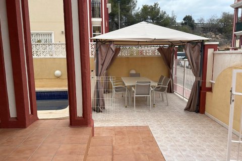 Radhus till salu Dehesa De Campoamor, Alicante, Spanien 3 sovrum, 92 kvm. Nr. 139552 - foto 20