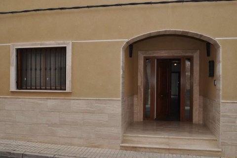 Radhus till salu Pinoso, Alicante, Spanien 7 sovrum, 500 kvm. Nr. 139549 - foto 12