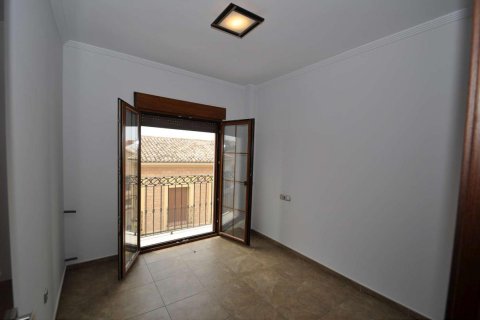 Radhus till salu Pinoso, Alicante, Spanien 7 sovrum, 500 kvm. Nr. 139549 - foto 14