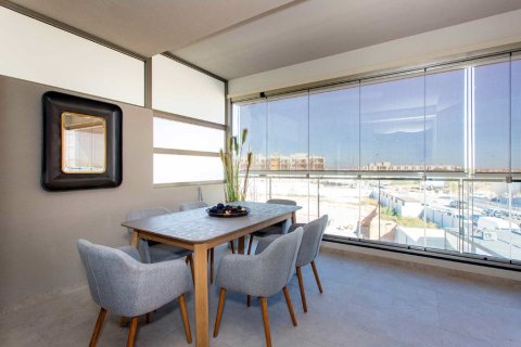 Huoneisto myytävänä La Zenia, Alicante, Espanja, 3 makuuhuonetta, 73 m2 No. 145481 - kuva 3