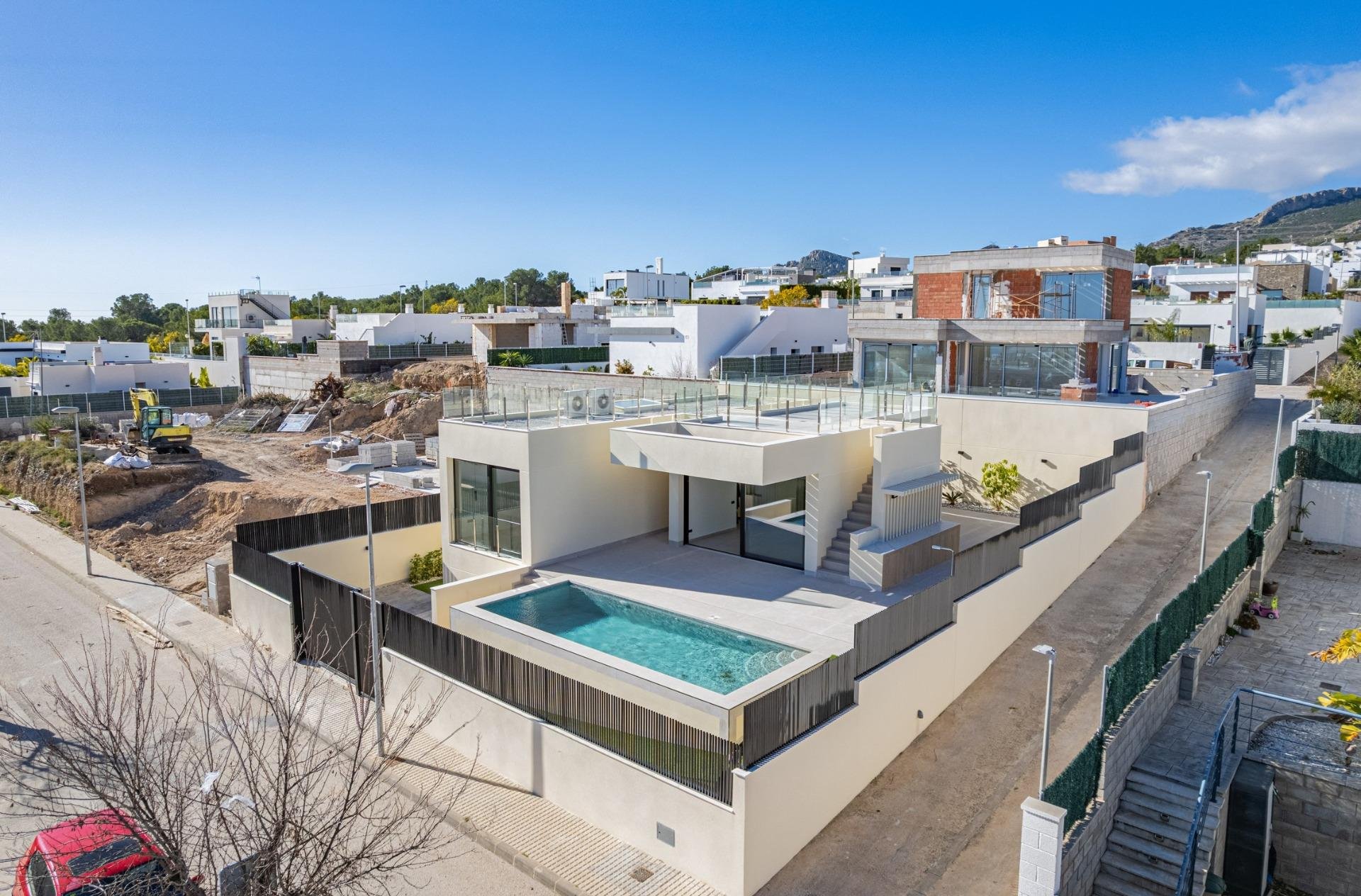 Villa a Polop, Alicante, Spagna 4 camere da letto, 200 mq. N° 155575