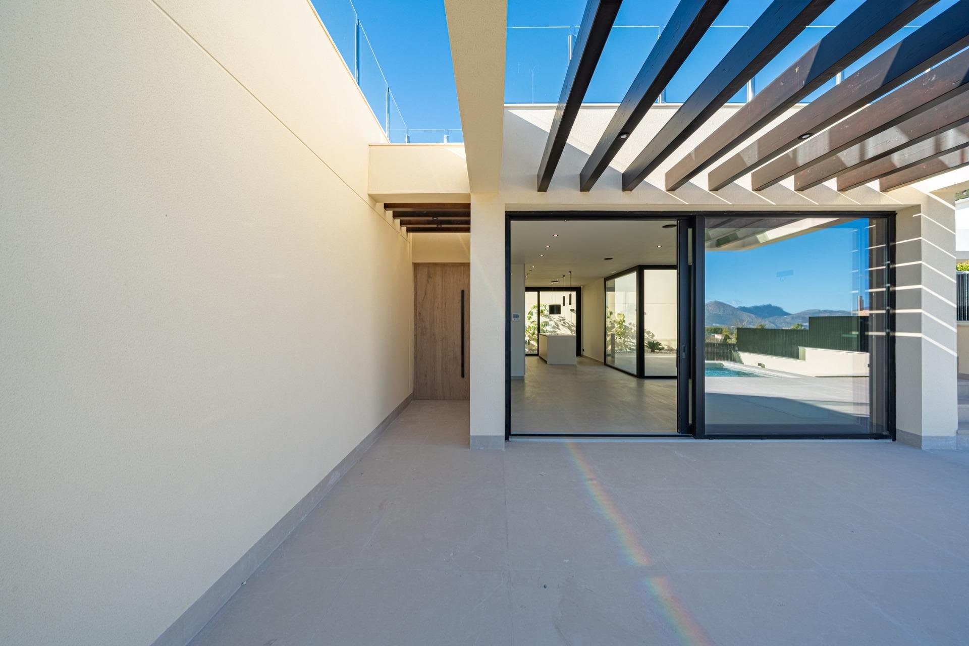 Villa a Polop, Alicante, Spagna 4 camere da letto, 200 mq. N° 155575