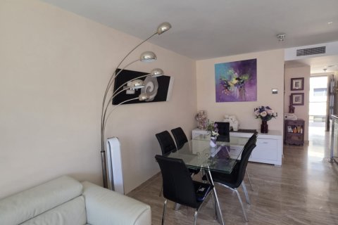 Продажа дуплекса в Л'Аметлья-де-Мар, Таррагона, Испания 3 спальни, 96м2 №187934 - фото 4
