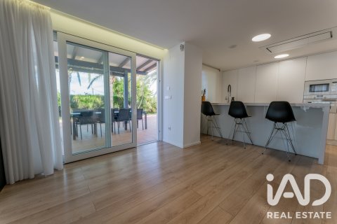 House for sale in Petrer, Alicante, Spain 4 bedrooms, 283 sq.m. No. 187932 - photo 5