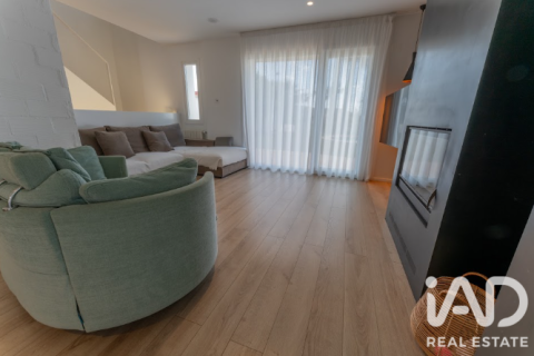 House for sale in Petrer, Alicante, Spain 4 bedrooms, 283 sq.m. No. 187932 - photo 8