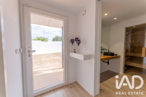 House for sale in Petrer, Alicante, Spain 4 bedrooms, 283 sq.m. No. 187932 - photo 11