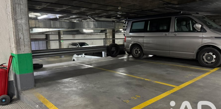 Garage in Madrid, Spain 15 sq.m. No. 187929