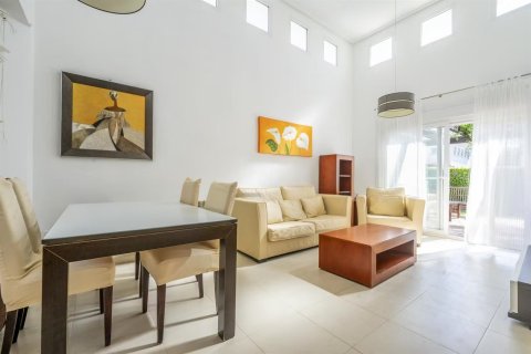 Villa en venta en La Torre Golf Resort, Murcia, España 2 dormitorios, No. 140688 - foto 4