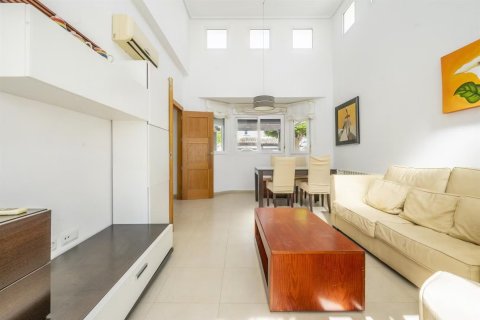 Villa en venta en La Torre Golf Resort, Murcia, España 2 dormitorios, No. 140688 - foto 7