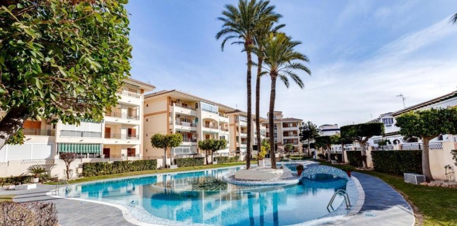 Tvåvåningslägenhet i La Mata, Alicante, Spanien 2 sovrum, 67 kvm. Nr. 168970