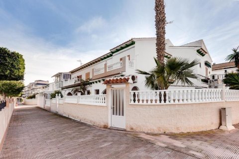 Tvåvåningslägenhet till salu i La Mata, Alicante, Spanien 2 sovrum, 67 kvm. Nr. 168970 - foto 4