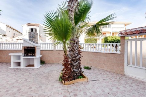 Tvåvåningslägenhet till salu i La Mata, Alicante, Spanien 2 sovrum, 67 kvm. Nr. 168970 - foto 7