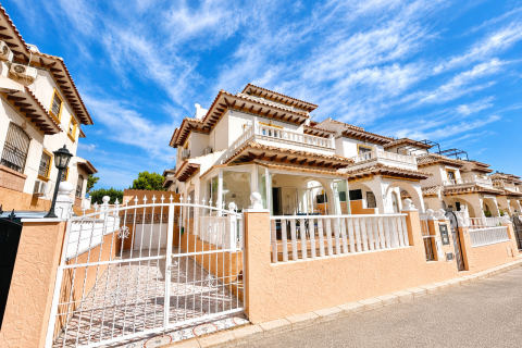 Kaupunkipientalo Cabo Roig, Alicante, Espanja 2 makuuhuonetta, 97 m2 No. 196969