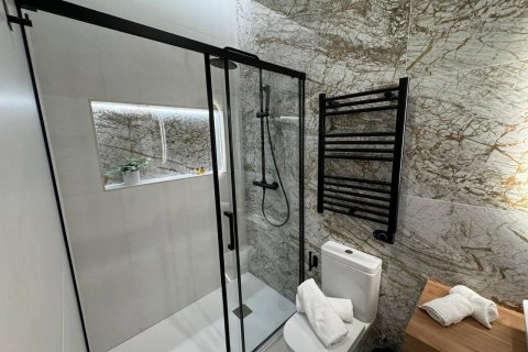 Apartment for sale in Madrid, Spain 2 bedrooms, 76 sq.m. No. 165397 - photo 12
