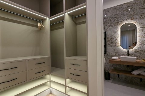 Apartment for sale in Madrid, Spain 2 bedrooms, 76 sq.m. No. 165397 - photo 11