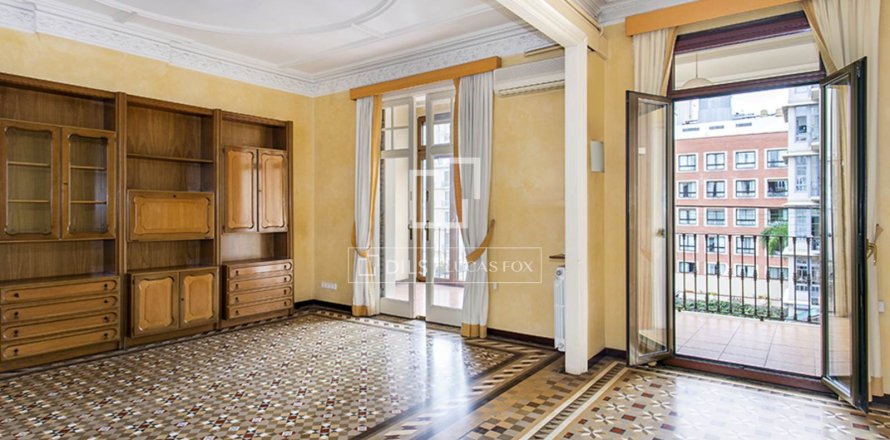 Huoneisto Barcelona, Espanja 3 makuuhuonetta, 174 m2 No. 192838