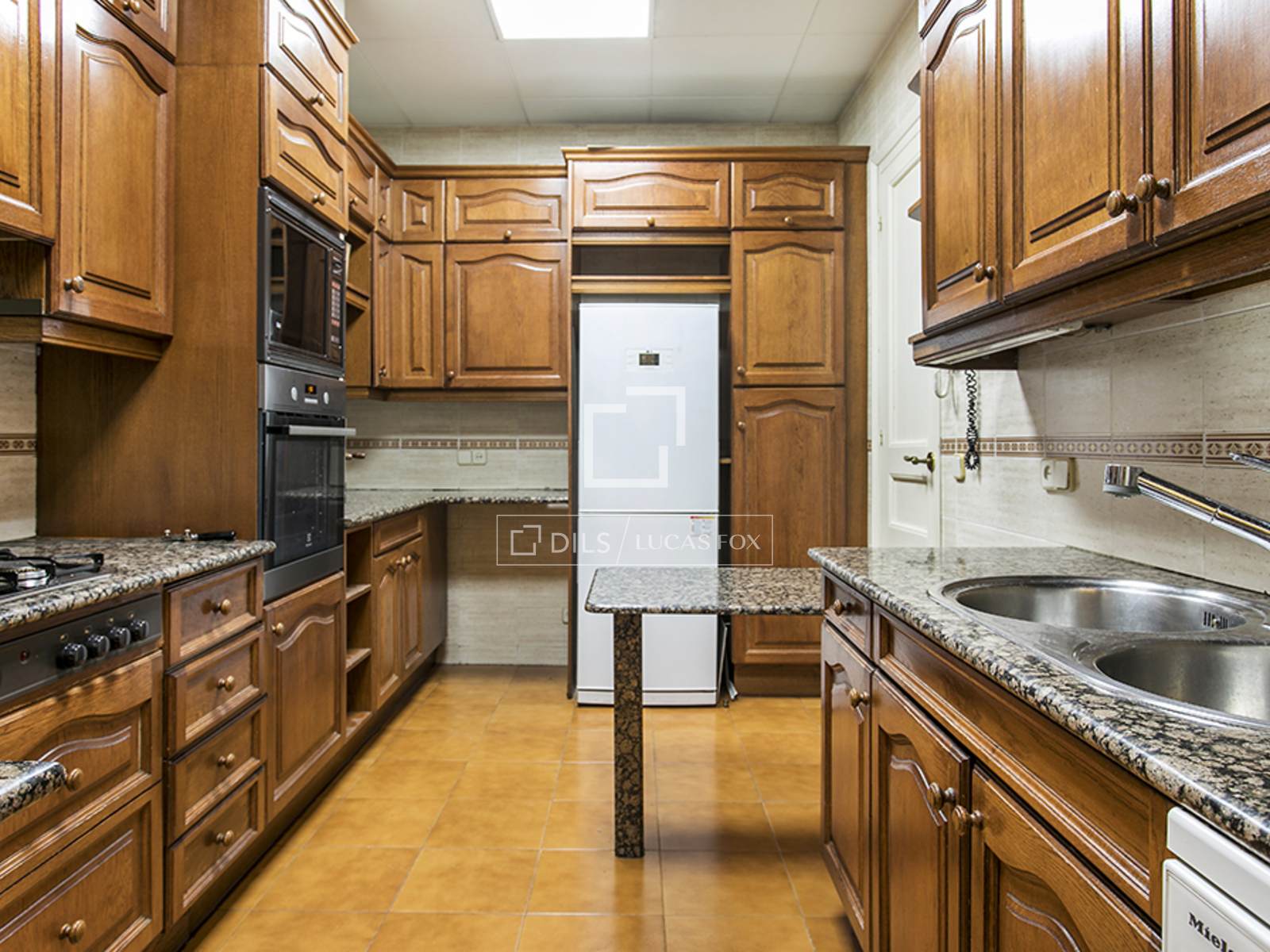 Dzīvoklis Barcelona, Spānijā 3 istabas, 174 m2 Nr. 192838