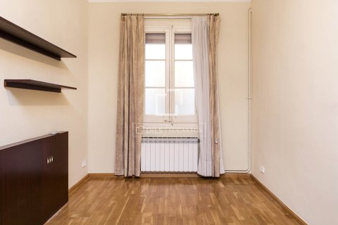 Huoneisto myytävänä Barcelona, Espanja, 3 makuuhuonetta, 174 m2 No. 192838 - kuva 12