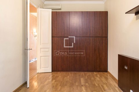 Huoneisto myytävänä Barcelona, Espanja, 3 makuuhuonetta, 174 m2 No. 192838 - kuva 13