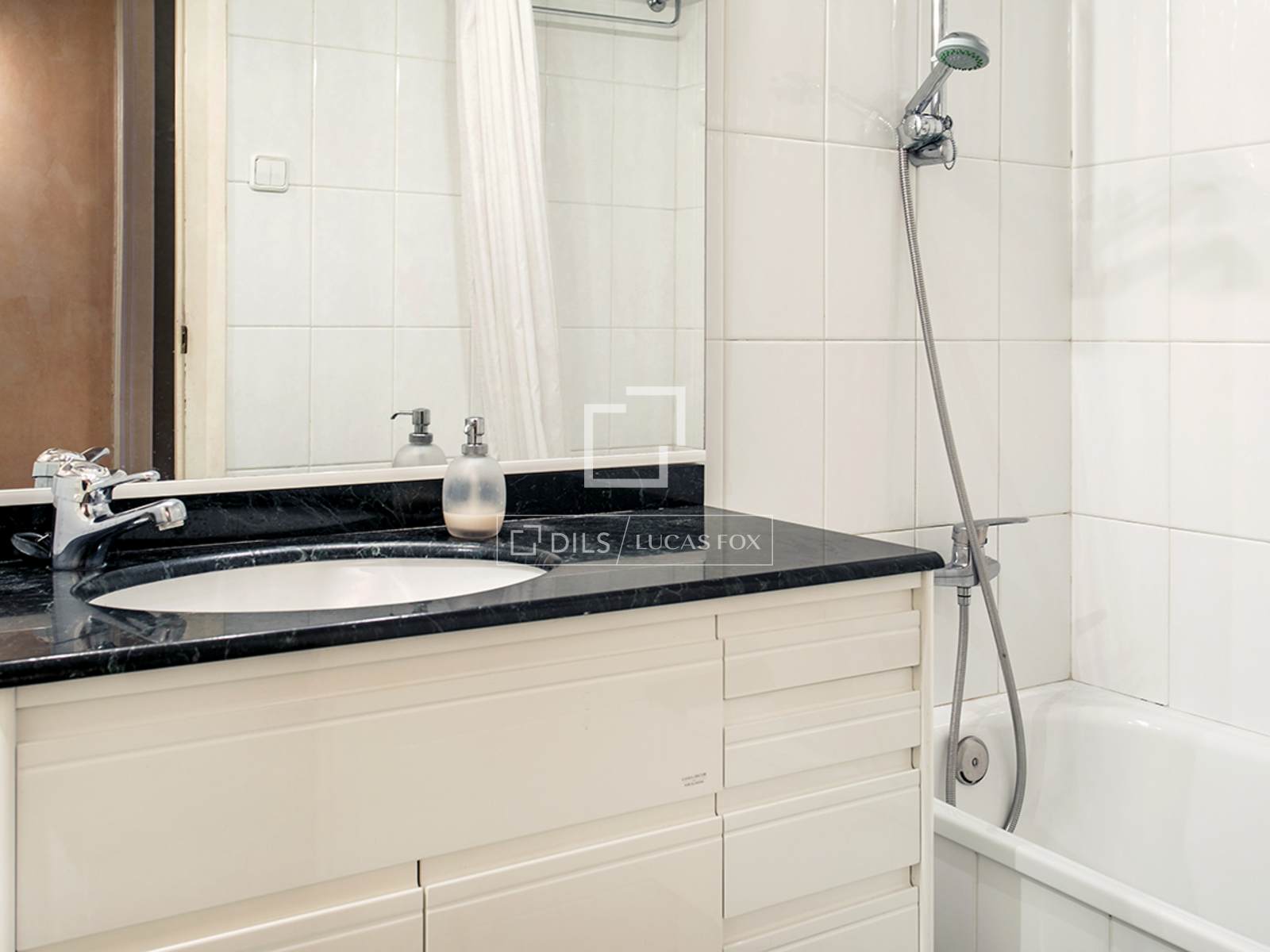 Dzīvoklis Barcelona, Spānijā 3 istabas, 174 m2 Nr. 192838