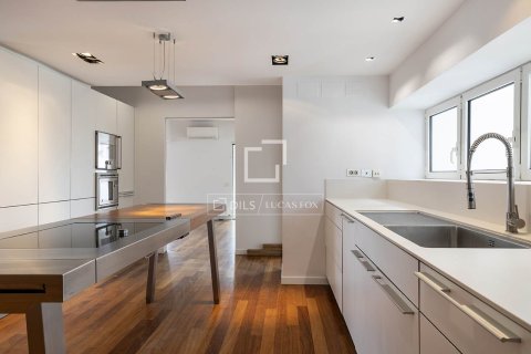 Huvila vuokrattavana Barcelona, Espanja, 5 makuuhuonetta, 392 m2 No. 192842 - kuva 18