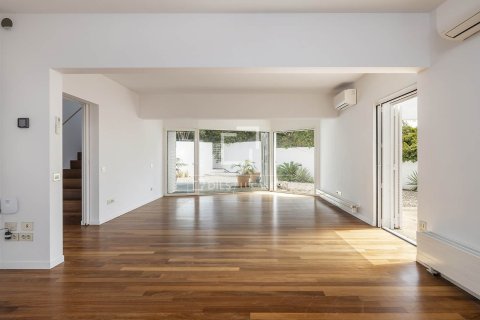 Huvila vuokrattavana Barcelona, Espanja, 5 makuuhuonetta, 392 m2 No. 192842 - kuva 13