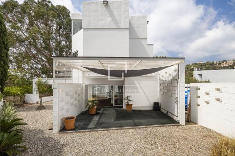 Huvila vuokrattavana Barcelona, Espanja, 5 makuuhuonetta, 392 m2 No. 192842 - kuva 8
